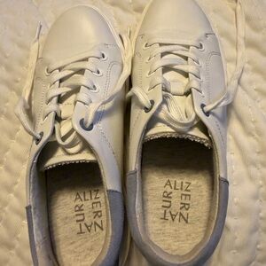 Naturalizer White Leather Sneakers